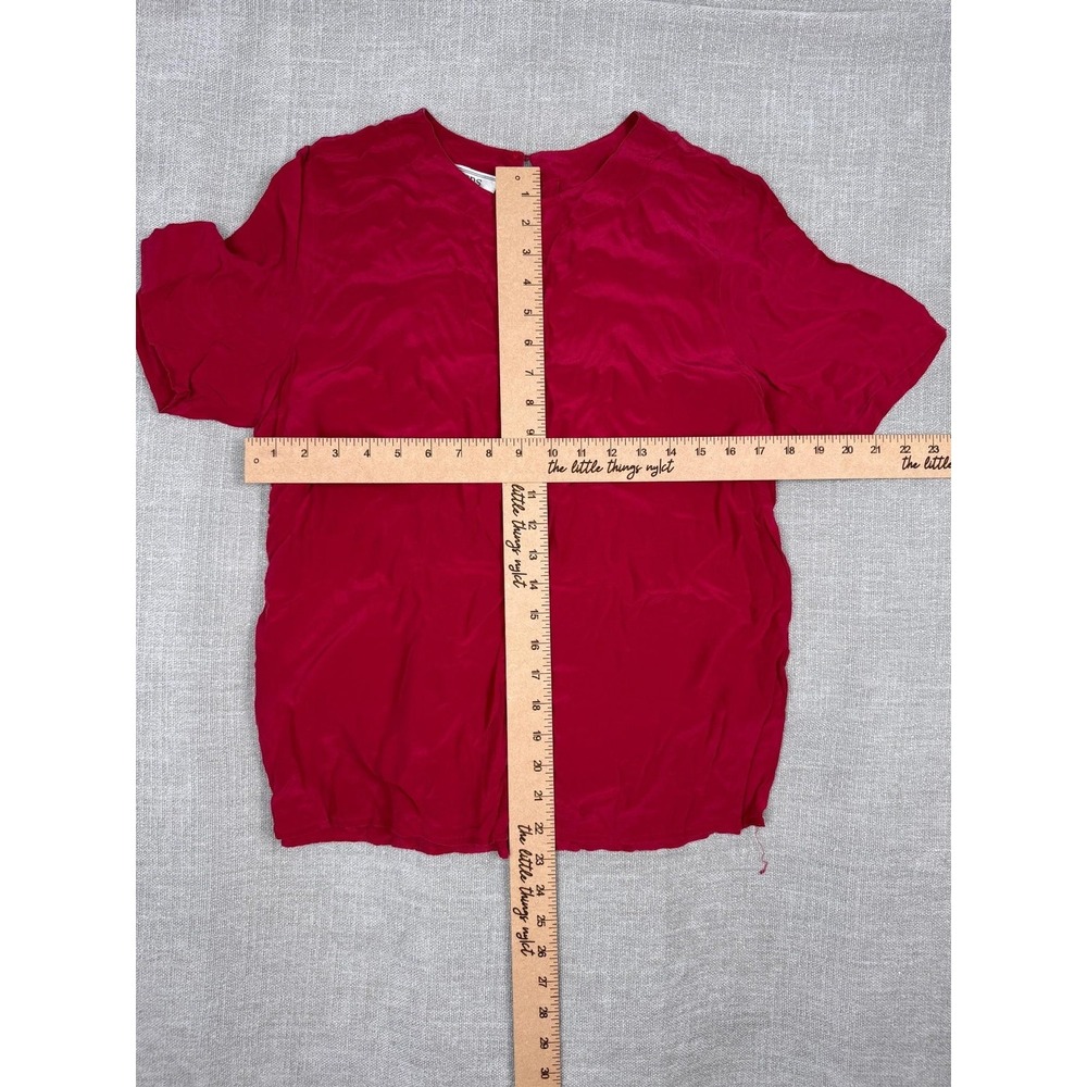 Richards & Jones Blouse Womens Medium Red Silk V Neck Short Sleeve Basic Top - Picture 2 of 5